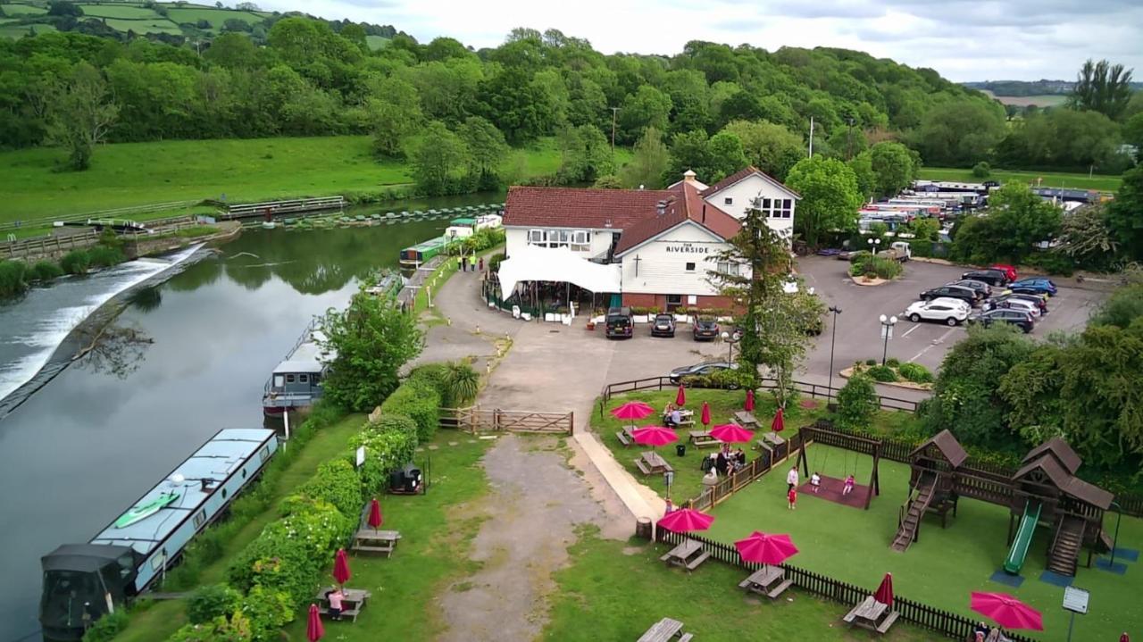 The Riverside Inn Saltford Dış mekan fotoğraf