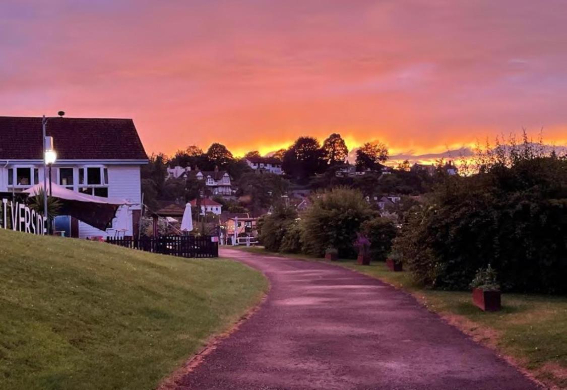 The Riverside Inn Saltford Dış mekan fotoğraf